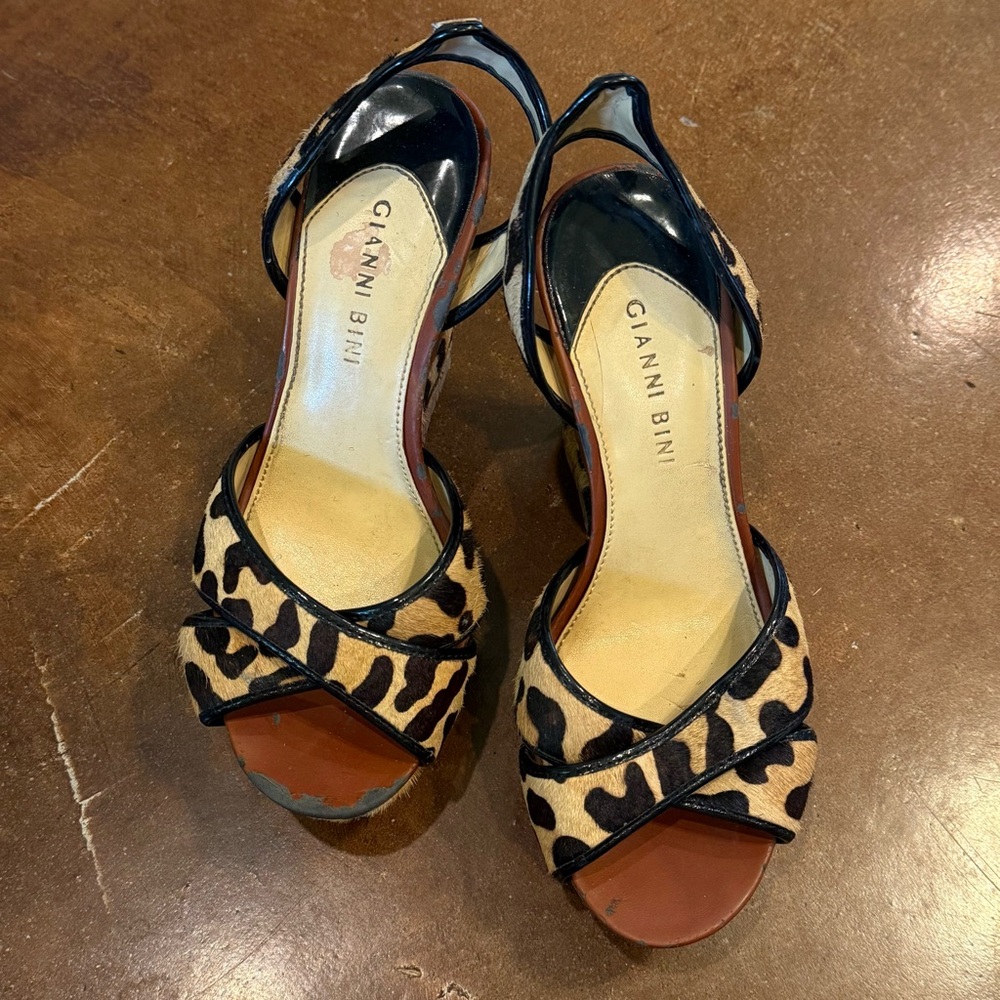Gianni Bini Black and Tan Leopard Wedge Heels